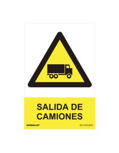 Cartel peligro "salida de camiones" (pvc 0.7mm) 30x40cm normaluz 8422838128091 08918 NORMALUZ